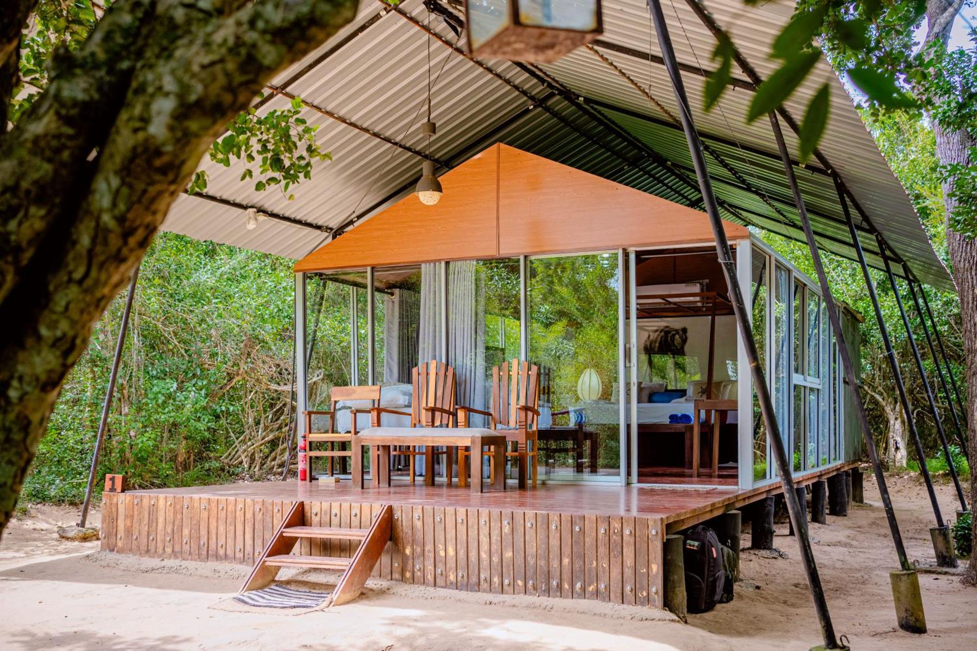 Lowin Yala Exterior foto